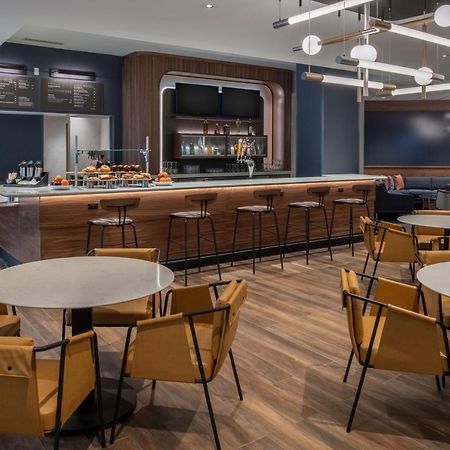 Courtyard By Marriott Olympia Hotel Luaran gambar